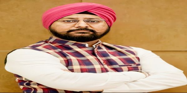 पेपर लीक और परीक्षा अनियमितताओं पर भाजपा सांसद संसद में जवाब दें : परविंदर सिंह