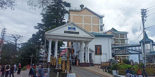 हिमाचल विधानसभा परिसर में आमने-सामने भाजपा और कांग्रेस, राष्ट्रगान और वंदे मातरम् को लेकर प्रदर्शन