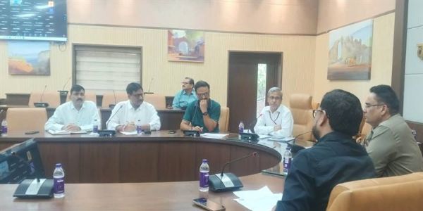 मप्र के छिंदवाड़ा पहुंचे भारत के उप महारजिस्ट्रार डॉ. कुमार, जिला जनगणना हस्तपुस्तिका के कार्यों का लिया जायजा