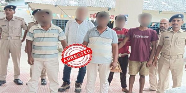 ललितग्राम में 132.8 किलो गांजा बरामद, पांच तस्कर गिरफ्तार