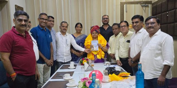 शिक्षा व महिला सशक्तीकरण से होगा समाज का विकास: सांसद यादव