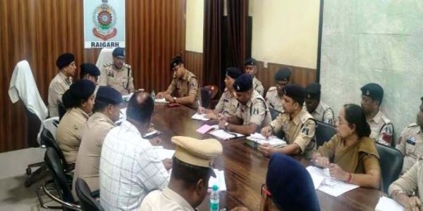 आईजी राम गोपाल गर्ग ने ली राजपत्रित पुलिस अधिकारियों की बैठक