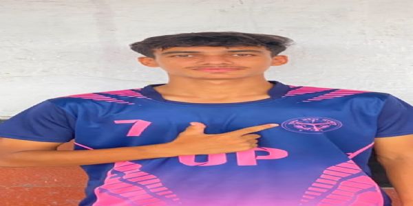 प्रयागराज के फुटबॉल खिलाड़ी फजल अब्बास की फोटो प्रयागराज के फुटबॉल खिलाड़ी फजल अब्बास की फोटो