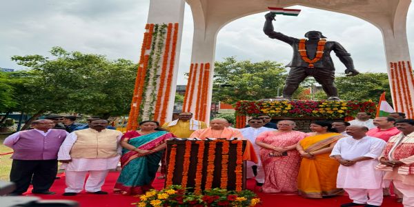 अमर शहीद गुलाब सिंह लोधी ने 32 साल की उम्र में तिरंगा फहराकर दी थी शहादत:  मुख्यमंत्री याेगी