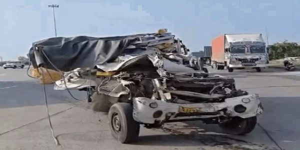 ट्रेलर ने पिकअप को पीछे से मारी टक्कर, कंटेनर में घुसी गाड़ी; किशनगढ़ के युवक की मौत
