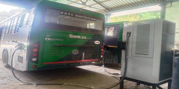 हिमाचल में 122 करोड़ रुपये से 80 स्थानों पर बन रहे चार्जिंग स्टेशन, 34 जगहों पर काम पूरा