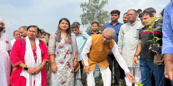 नकटिया नदी के पुनर्जीवन को मिला जनसमर्थन, एक हजार से अधिक लोगों ने संभाली सफाई की कमान