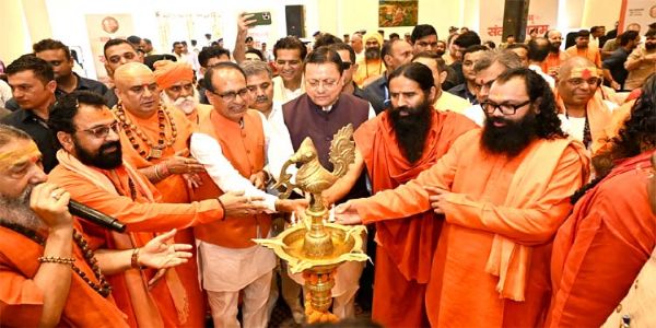 ‘एक राष्ट्र, एक चुनाव’ के समर्थन में संत समाज, हरिद्वार में जुटे संत