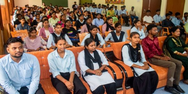 स्वास्थ्य के प्रति जागरूकता को बनाना होगा जीवन का अनिवार्य हिस्सा : डॉ. राजकिशोर