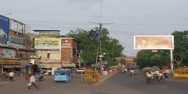 व्यापारी पर लाठियों से हमला, बाजार बंद