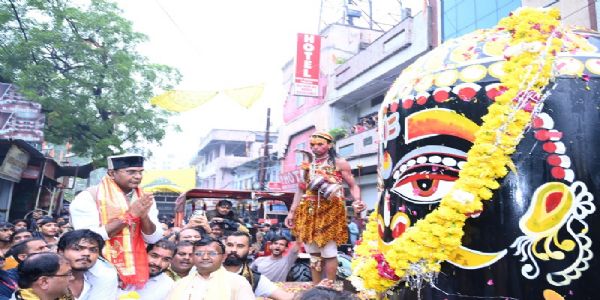 भोपालः ‘हर हर महादेव’ के जयघोष से गूंजा नरेला, मंत्री सारंग की अगुवाई में निकली बाबा महाकाल की भव्य शाही सवारी