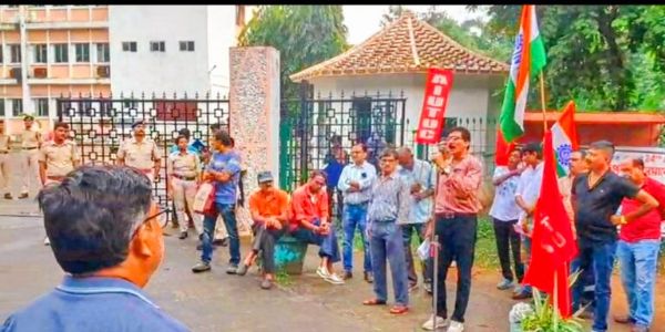 डीएसपी में नागरिक सुविधाओं की मांग को लेकर श्रमिकों का जोरदार प्रदर्शन
