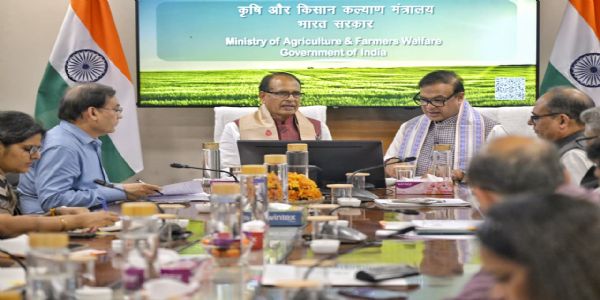 केन्द्रीय मंत्री शिवराज सिंह चौहान से मिले असम के मुख्यमंत्री हिमंता बिस्व शर्मा केन्द्रीय मंत्री शिवराज सिंह चौहान से मिले असम के मुख्यमंत्री हिमंता बिस्व शर्मा