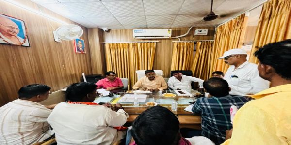 तालाब-नालों को अतिक्रमण मुक्त कर जल निकासी व्यवस्था दुरुस्त करें : गणेश केसरवानी