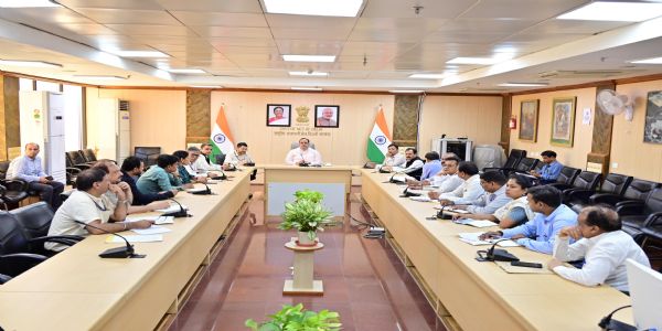 दिल्ली के स्वास्थ्य मंत्री ने एच1एन1, डेंगू और मलेरिया से निपटने की तैयारियों की समीक्षा की