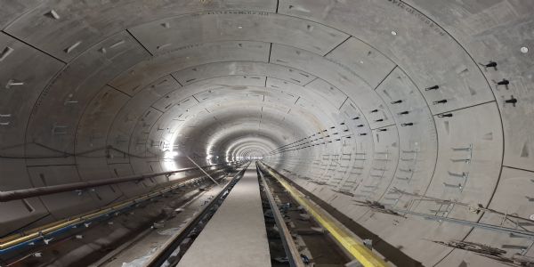कानपुर मेट्रो : कॉरिडोर-2 की भूमिगत डाउनलाइन सुरंग में ट्रैक बिछाने का काम पूरा : सुशील कुमार