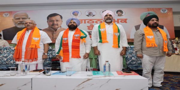 यूपी-बिहार विकास की राह पर, पंजाब रह गया पीछे : बीएल संतोष