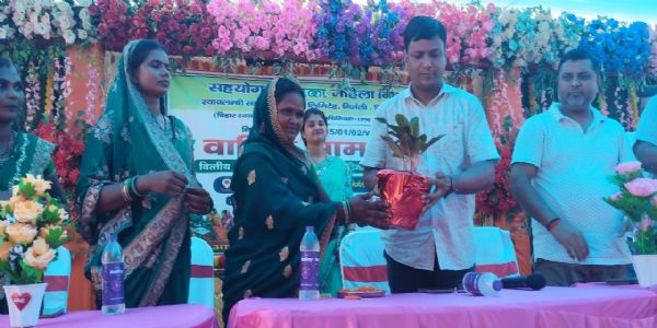 वार्षिक आमसभा में उत्कृष्ट कार्य करने वालों को किया गया सम्मानित