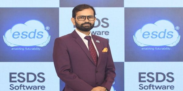 मुंबई में कंपनी के आईपीओ के लॉन्च के मौके पर कंपनी के मैनेजिंग डायरेक्टर और चेयरमैन पीयूष सोमानी। मुंबई में कंपनी के आईपीओ के लॉन्च के मौके पर कंपनी के मैनेजिंग डायरेक्टर और चेयरमैन पीयूष सोमानी।