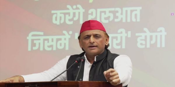 अखिलेश यादव का आधी आबादी को आर्थिक सशक्तीकरण बनाने का दावा, ‘स्त्री सम्मान समृद्धि योजना