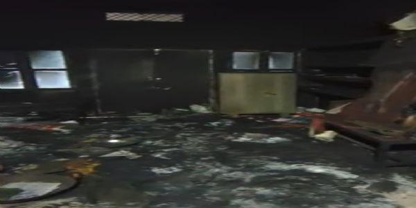 राजगढ़ः वृद्धाश्रम में आगजनी-तोड़फोड़, कर्मचारी से मारपीट के बाद जीरापुर के पास छोड़ा