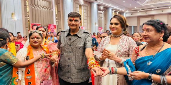 राजनीति से ऊपर उठकर रिश्तों को सम्मान देना बड़ी बात, अजय कपूर जैसे भाई बनना काबिल-ए-तारीफ : मीनाक्षी शेषाद्रि