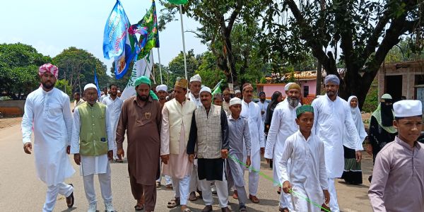 ईद-ए-मिलादुन्नबी पर तोरपा में निकला जुलूस