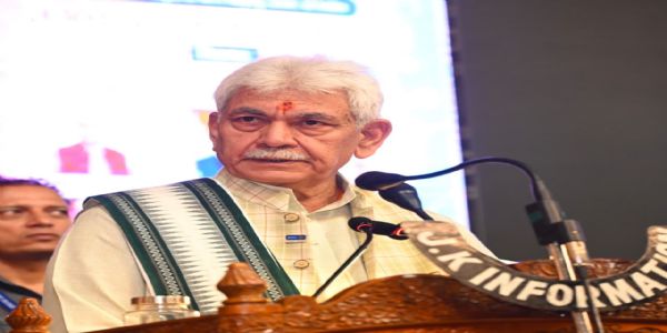 जम्मू-कश्मीर में क्वाटरनरी केयर कॉरिडोर, एआई आधारित डायग्नोस्टिक्स और बायोमेडिकल रिसर्च मिशन शुरू करने के बारे में सोचना चाहिए : मनोज सिन्हा