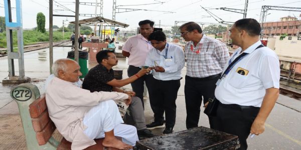 मुरादाबाद स्टेशन पर टिकट चेकिंग अभियान में 1.50 लाख का राजस्व अर्जित