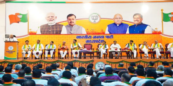 किसानों की आवाज बनकर सरकार और संगठन के बीच सेतु बने किसान मोर्चा: हेमंत खंडेलवाल