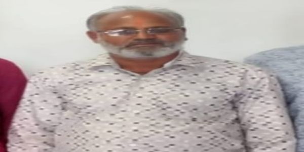 पट्टे ऑनलाइन करने के नाम पर 6 हजार की रिश्वत लेते पटवारी गिरफ्तार