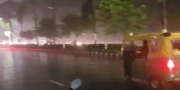 मप्र में भारी बारिश से जनजीवन बेहाल, जबलपुर में डूबे पिता-पुत्र, निवाड़ी में बही मासूम