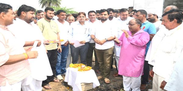 सोनीपत: विधायक ने दातौली-बुढ़नपुर सड़क का कार्य आरंभ करवाया