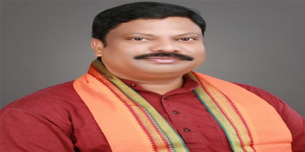 भूपेश सरकार के कार्यकाल में आदिवासियों का 32 फीसदी आरक्षण छीनने का प्रयास किया : विकास मरकाम