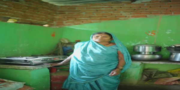 प्रधानमंत्री उज्ज्वला योजना से कौशल्या की रसोई हुई धुआंमुक्त, आसान हुआ रोजमर्रा का जीवन