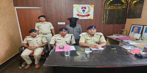 रांची में डॉक्टर से पांच करोड़ की रंगदारी मांगने वाला आरोपित गिरफ्तार