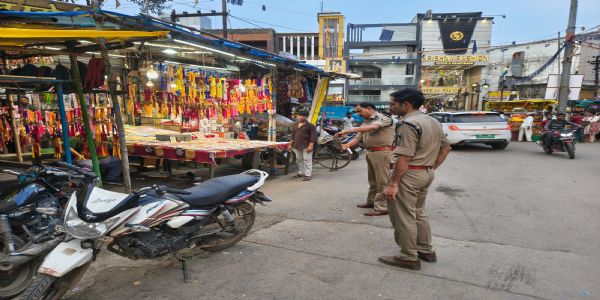 अकलतरा में यातायात नियम तोड़ने वालों पर पुलिस की सख्ती