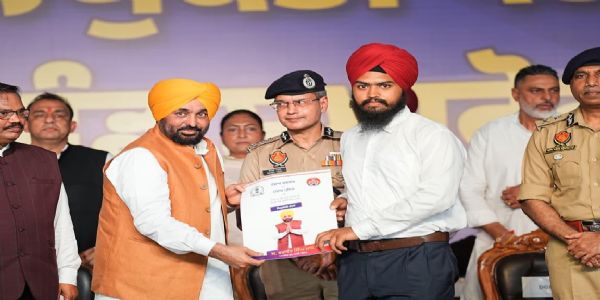 पंजाब पुलिस में 1,746 नए जवान शामिल, मुख्यमंत्री मान ने सौंपे नियुक्ति पत्र