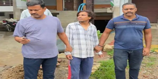भिंड के मेहगांव में लोकायुक्त की कार्रवाई, नामांतरण के लिए 30 हजार की रिश्वत मांगी, पहली किस्त लेते पटवारी गिरफ्तार
