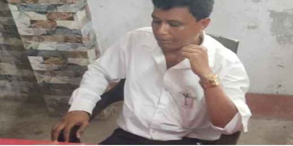 माथाभांगा कोर्ट में फर्जी वकील बनकर घूम रहा था आठवीं पास युवक पकड़ा गया