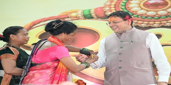 रक्षाबंधन पर मुख्यमंत्री धामी की बड़ी सौगात,60 वर्ष से महिलाओं को रोडवेज बसों में मुफ्त सफर