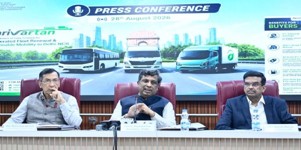 दिल्ली-एनसीआर में प्रदूषण घटाने के लिए ‘परिवर्तन’ योजना तेज, 2.31 लाख पुराने ट्रक-बसों को बदलने का लक्ष्य