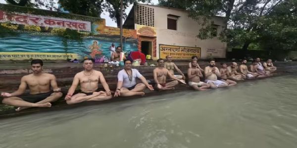 हरिद्वार में श्रद्धा और परंपरा के साथ मनाया गया रक्षाबंधन, श्रावणी उपाकर्म