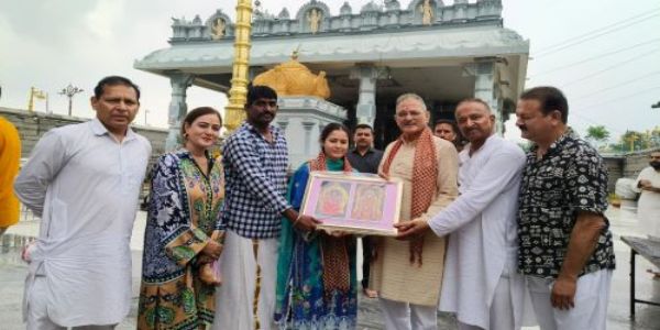 राज्यपाल ने तिरुपति बालाजी मंदिर में की पूजा-अर्चना