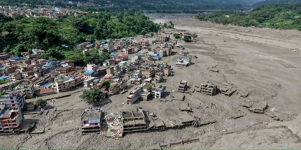 नेपाल में आई बाढ़ के बाद दृश्य (फाइल फाेटाे) नेपाल में आई बाढ़ के बाद दृश्य (फाइल फाेटाे)