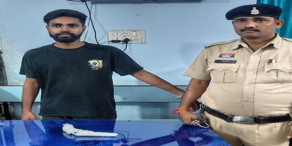 रायपुर : देशी कट्टा लेकर लोगों को भयभीत करने वाला आरोपित गिरफ्तार