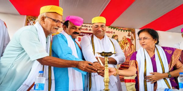 महिषी में दिव्य संस्कृतोत्सव का आयोजन