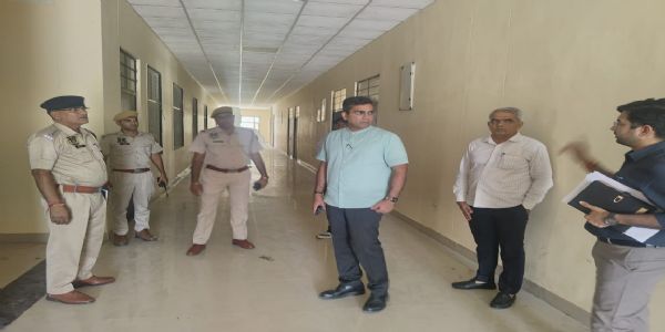 जिला निर्वाचन अधिकारी संदेश नायक ने बस्सी, चाकसू और कानोता में चुनावी तैयारियों का लिया जायजा