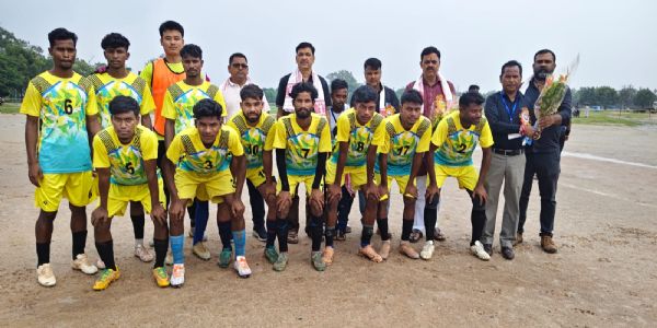 फुटबॉल टूर्नामेंट में एमएससी खूंटी और सिठियो एफसी की टीम बनी विजेता