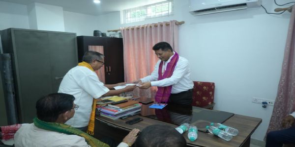 मीडिया ट्रस्ट ऑफ असम के साथ बीटीसी उपमुख्य कार्यकारी सदस्य रिहोन दैमारी की बैठक